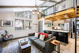 1237 CO-103 in Idaho Springs, CO - Building Photo - Building Photo