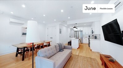 Cozy Private ROOM in Crown Heights, Unit 2 in Brooklyn, NY - Foto de edificio - Building Photo