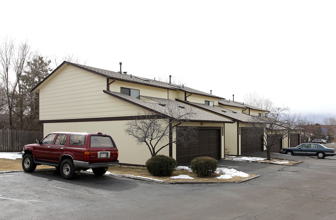 Northridge Green Townhomes in Colorado Springs, CO - Building Photo