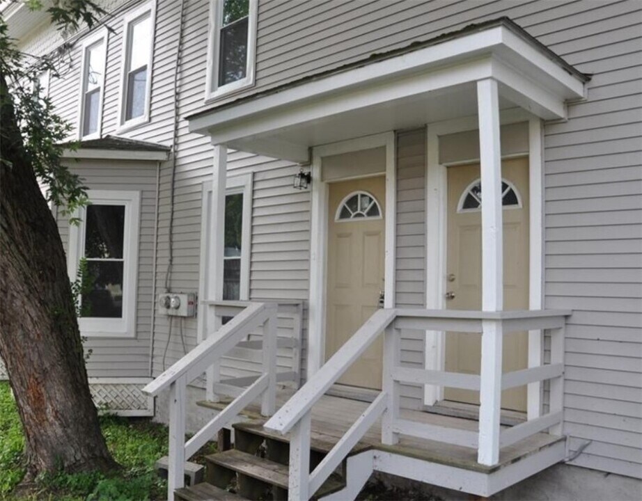 418 Matthew St in Elmira, NY - Building Photo