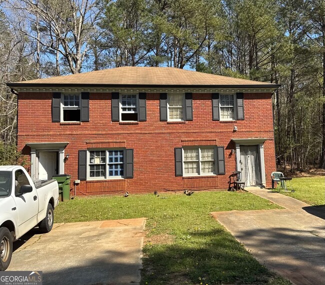 property at 1727 Salem Woods Dr SE