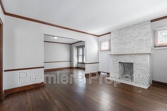 1731 S Crescent Ave in Independence, MO - Building Photo - Building Photo