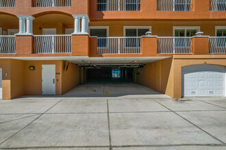 La Contessa Condos in Redington Beach, FL - Building Photo - Building Photo