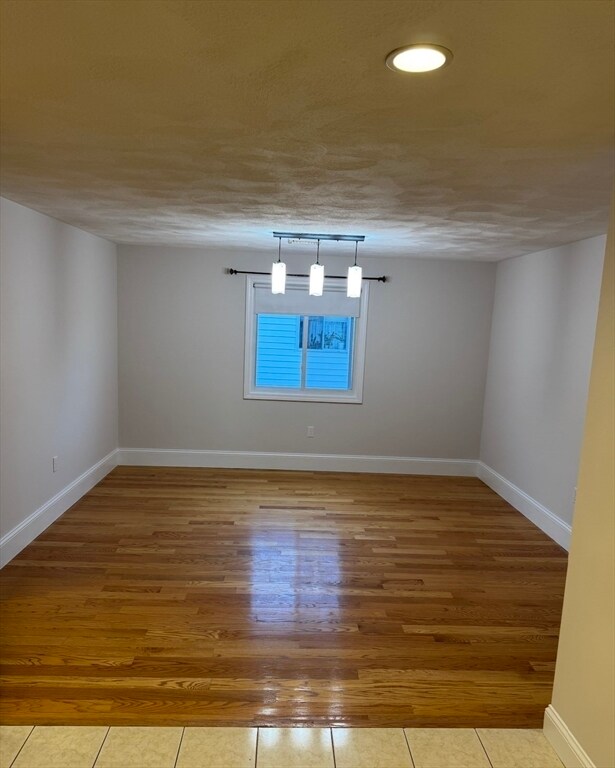 14 Charles St in Watertown, MA - Building Photo - Building Photo