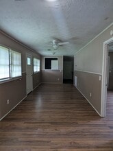 12 S 2nd St in Glenwood, GA - Building Photo - Building Photo