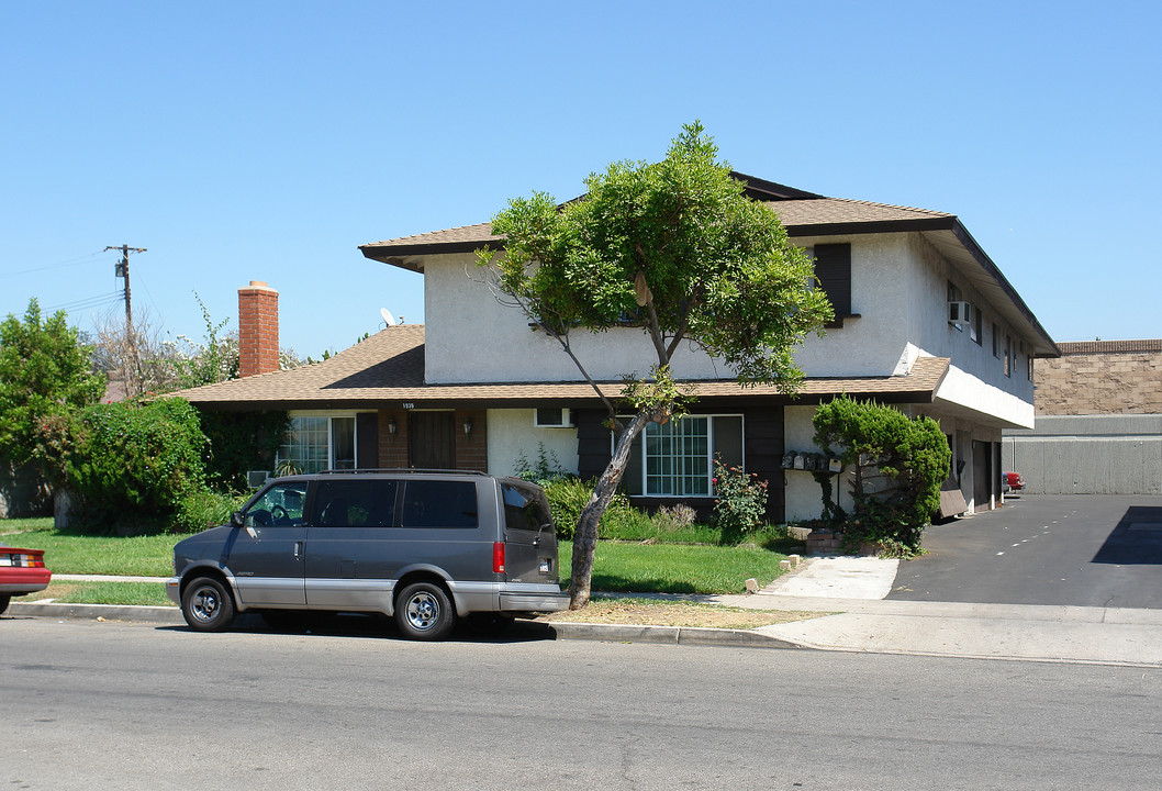 1939 N Highland St in Orange, CA - Building Photo