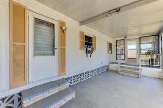226 3rd St E in Nokomis, FL - Building Photo - Building Photo