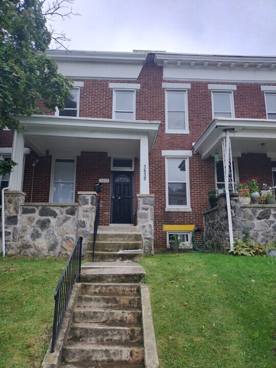 1619 Chilton St in Baltimore, MD - Building Photo