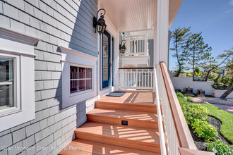 706 Morven Terrace in Sea Girt, NJ - Foto de edificio - Building Photo