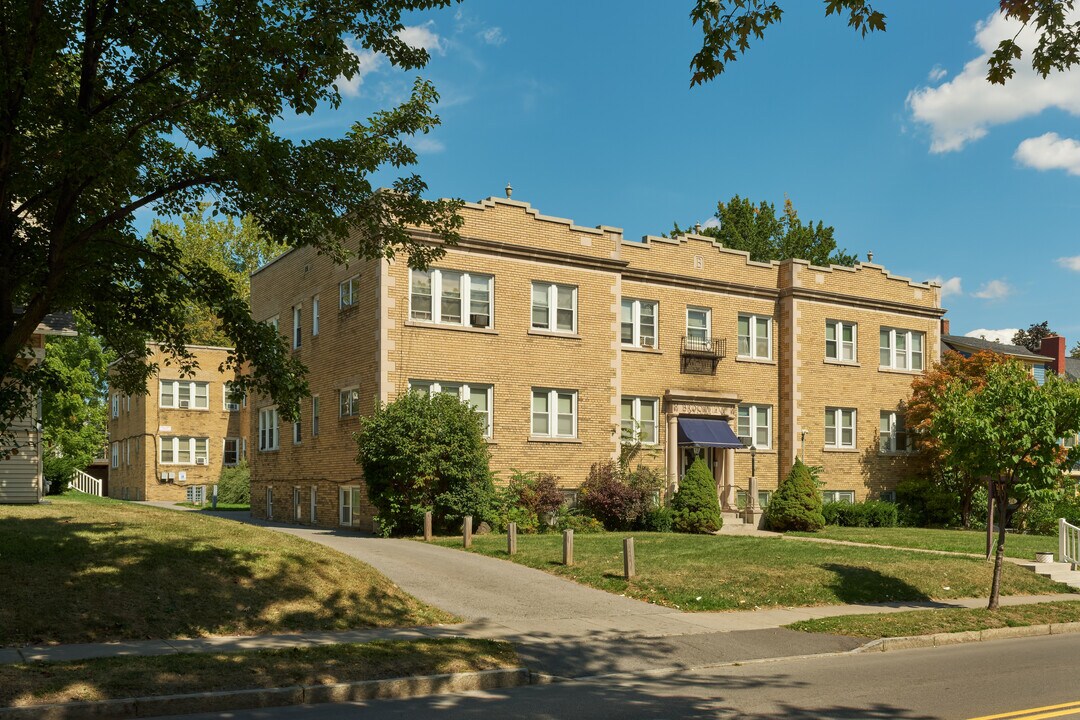 Brookview Apartments in Rochester, NY - Foto de edificio