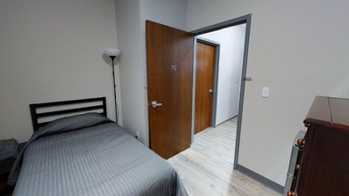 344 Kearny Ave, Unit Commuter's dream in Kearny, NJ - Foto de edificio - Building Photo