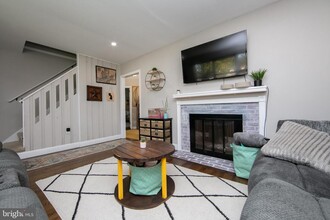 521 5th Ave in Barrington, NJ - Foto de edificio - Building Photo