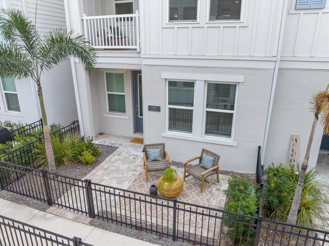 property at 2462 Mangum Ct