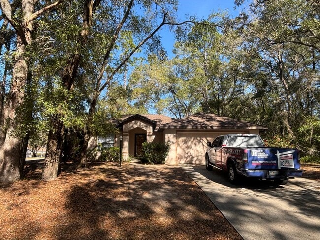 property at 10045 SW 188th Cir