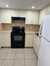 15600 NW 7th Ave in Miami, FL - Building Photo - Building Photo