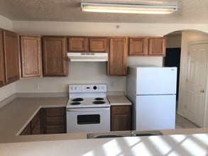 1918 Buena Vista Dr SE in Albuquerque, NM - Building Photo - Building Photo