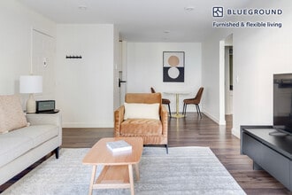 900 Pepper Tree Ln in Santa Clara, CA - Foto de edificio - Building Photo