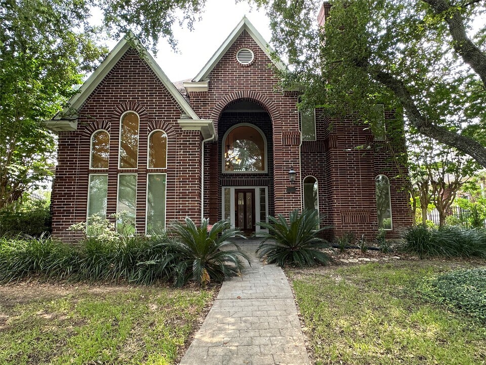 3206 Oakland Dr in Sugar Land, TX - Building Photo