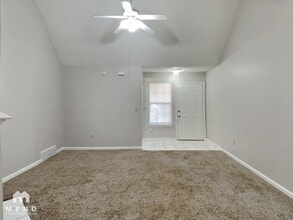 7833 Shadowland Cove in Memphis, TN - Building Photo - Building Photo
