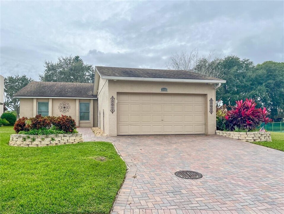 3998 Cypress Landing S in Winter Haven, FL - Building Photo
