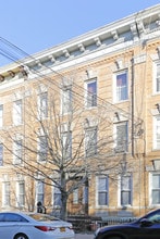 59-09 Catalpa Ave in Ridgewood, NY - Building Photo - Building Photo