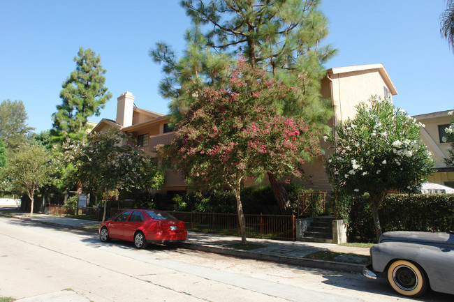 Sandpiper Apartments in Studio City, CA - Building Photo - Building Photo