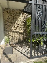 11850 SW 81st Rd in Miami, FL - Building Photo - Building Photo