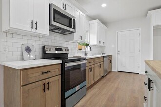 2811 Winbern St in Houston, TX - Building Photo - Building Photo