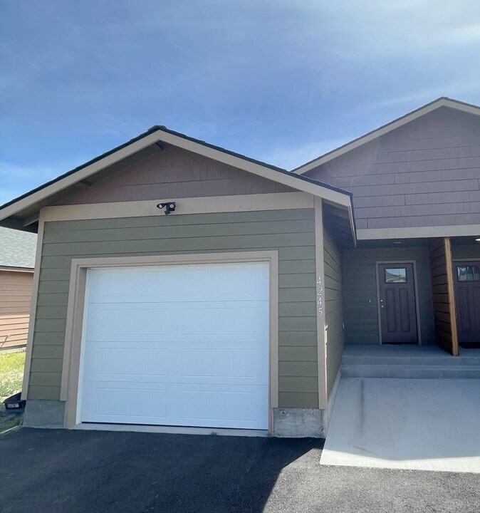 4245 Wyoming St in Klamath Falls, OR - Building Photo