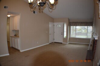 104 Southwood Ct in Vacaville, CA - Building Photo - Building Photo