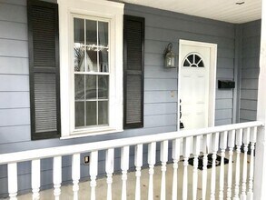 711 E 6th Ave in Lancaster, OH - Building Photo - Building Photo