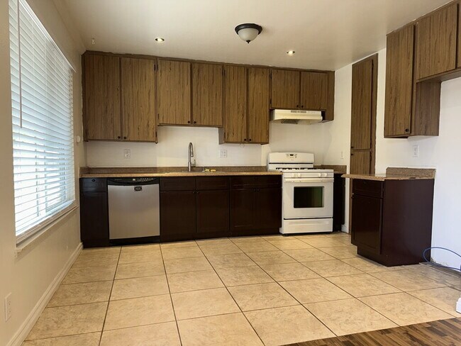 4653 Kansas Ave in Riverside, CA - Building Photo - Building Photo