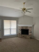 1417 Marena Moore Way in Dallas, TX - Building Photo - Building Photo