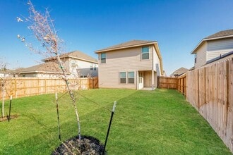 2350 Dry Moss Way in San Antonio, TX - Building Photo - Building Photo