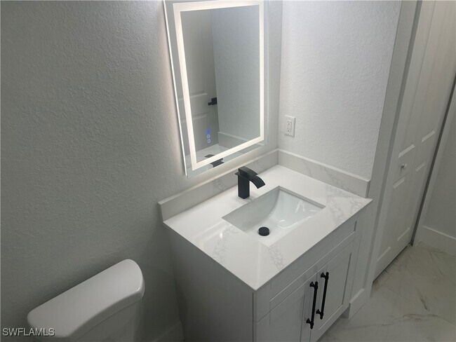 2403 Dogwood Ave S in Lehigh Acres, FL - Building Photo - Building Photo