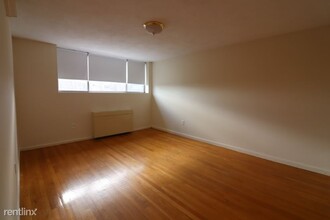 103 Monmouth St in Brookline, MA - Building Photo - Building Photo