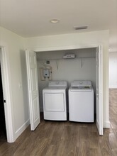 4815 Boxwood Way in Naples, FL - Building Photo - Building Photo