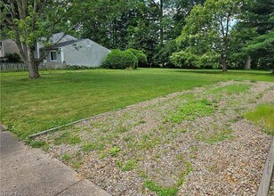 9117 Wil Verne Dr in Windham, OH - Building Photo - Building Photo