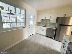 804 Gregorio Dr in Silver Spring, MD - Building Photo - Building Photo