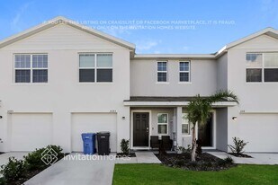 3683 Fulton Ferry Ln in Tampa, FL - Building Photo