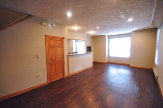 61 McMillen Ave in Columbus, OH - Building Photo - Building Photo