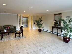 2 Consulate Dr in Tuckahoe, NY - Building Photo - Building Photo