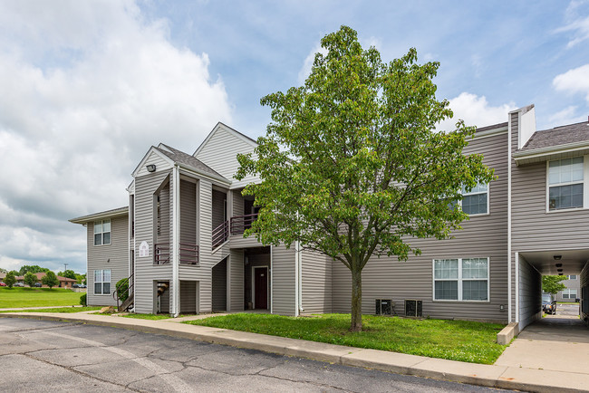 Shawnee Lake Apartments in Topeka, KS - Building Photo - Building Photo