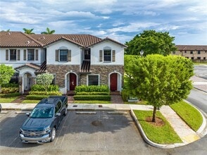 705 SE 13th Street Cir in Homestead, FL - Building Photo - Building Photo