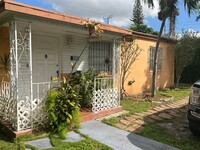 6311 SW 39th St in Miami, FL - Building Photo - Building Photo