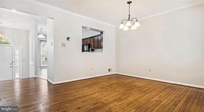 3915 Clares Ct in Fairfax, VA - Building Photo - Building Photo
