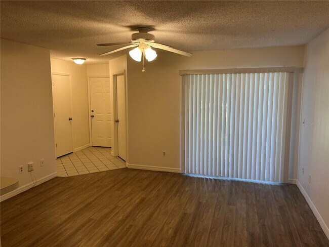 2564 Grassy Point Dr in Lake Mary, FL - Building Photo - Building Photo