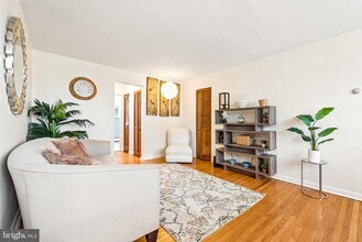 1334 Montgomery Ave in Narberth, PA - Building Photo - Building Photo