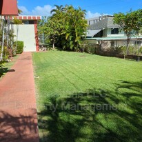 796 Isenberg St in Honolulu, HI - Building Photo - Building Photo