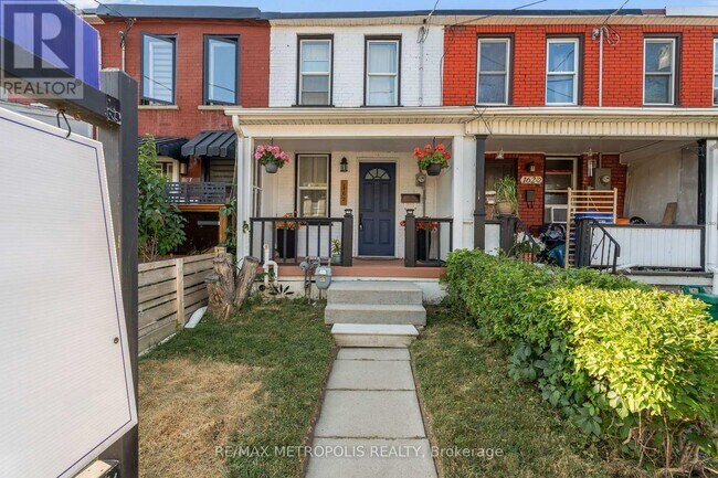 162 Olive Ave in Oshawa, ON - Building Photo - Building Photo